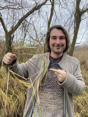 Clemens Kleinspehn analysiert den Life cycle eines Paludikultur-Produkts (Foto: N. Körner)