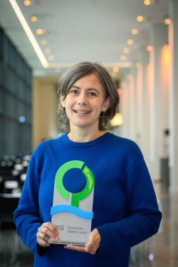 Franziska Tanneberger holding the German Environmental Award.